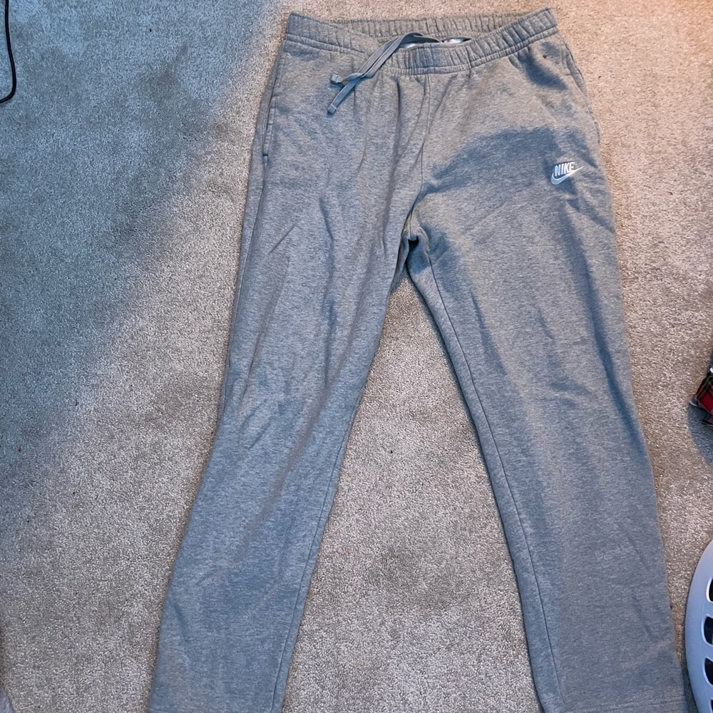 Nike sweatpants. Large